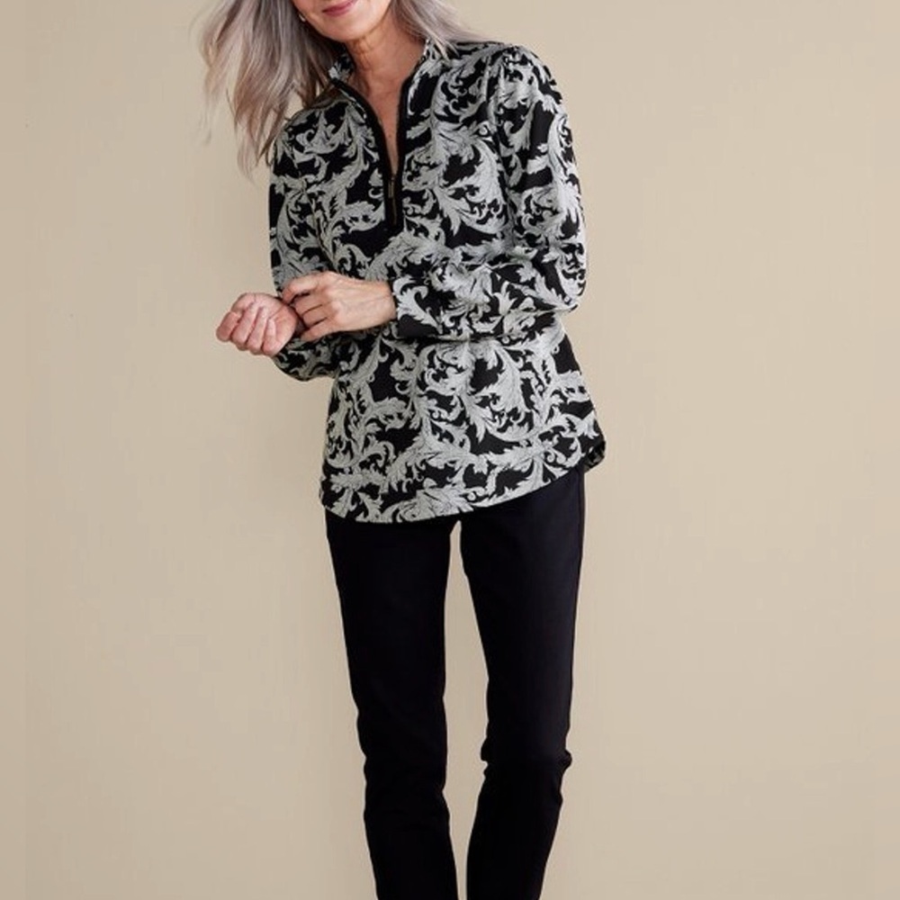Soft Surroundings Winona Pullover in Neutral Scroll Size Medium